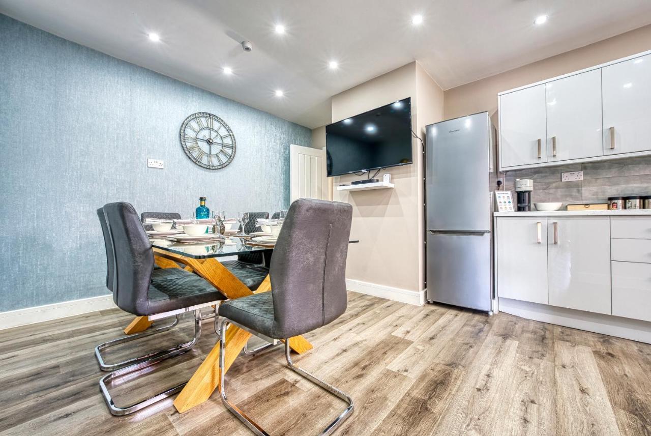 Stylish House - B'Ham Airport And Nec, Jlr Solihull, Business & Leisure Stays - Aspen House Exteriör bild